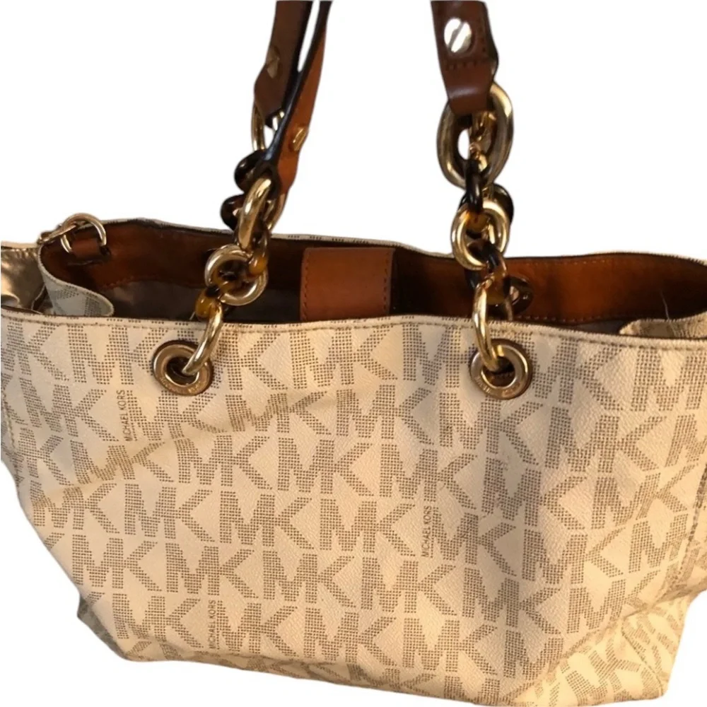 Micheal Kors  large Ivory classic monogram bag gold & tortoise handles - Picture 8 of 16